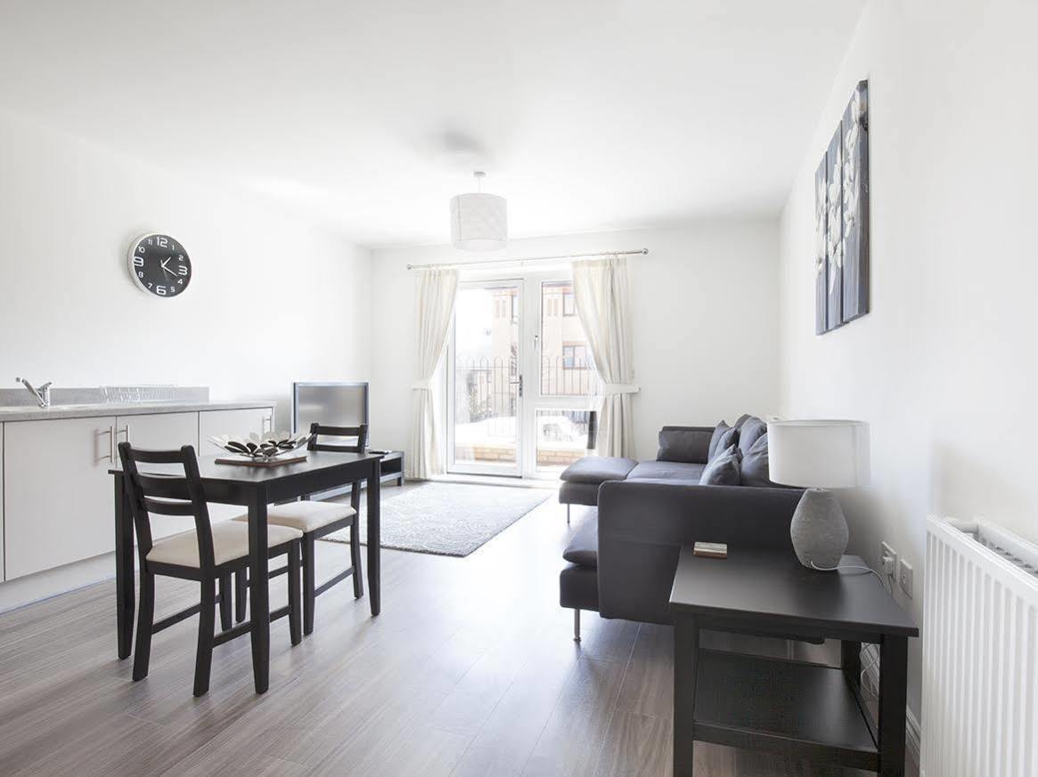 Campbell Park - City Stay Apartments Мілтон-Кінз Екстер'єр фото